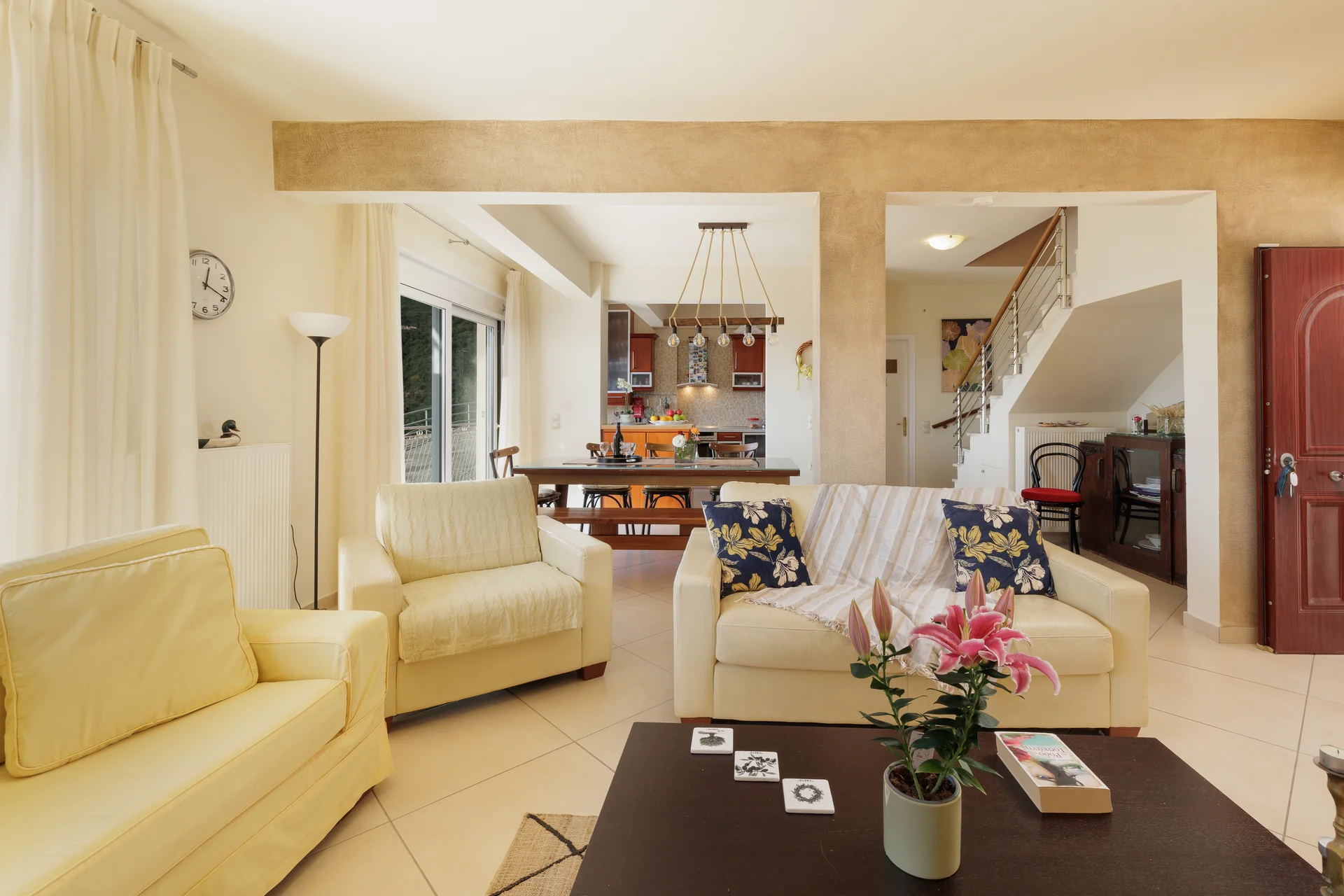 Alternative view of the living room at Ef Zin Villa